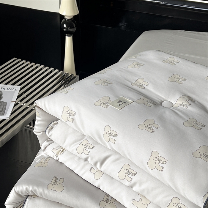 91家纺网 家纺一手货源 找家纺 （总）汇庭 2023新款雅棉春秋被-棚拍