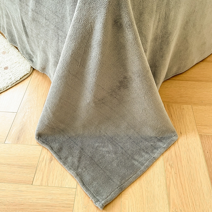 91家纺网 家纺一手货源 找家纺 慕澄家纺 2024简约款剪花牛奶绒四件套 简约-绿