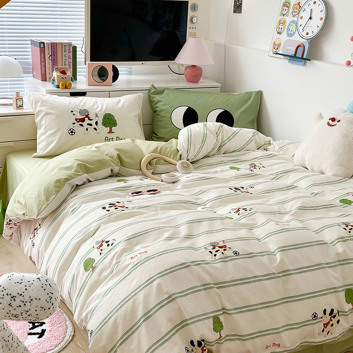 91家纺网 家纺一手货源 找家纺 昔可家纺 2023新款全棉大版数码枕套四件套 绿条狗狗