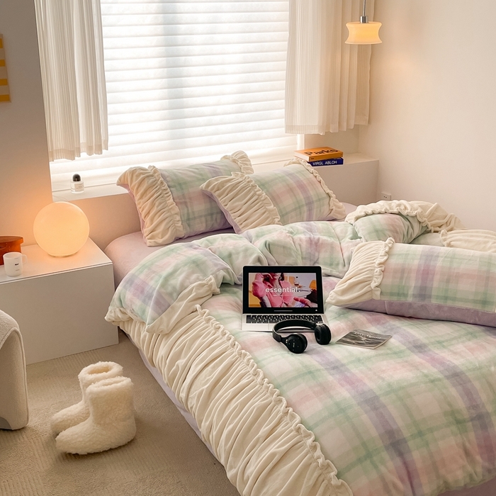 91家纺网 家纺一手货源 找家纺 金奇达家纺 2023新款【南法庄园】婴肤绒四件套 奶油格紫