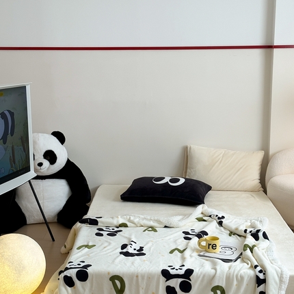 91家纺网 家纺一手货源 找家纺 桃喜 2024秋冬新品羊羔绒毛毯 小熊猫