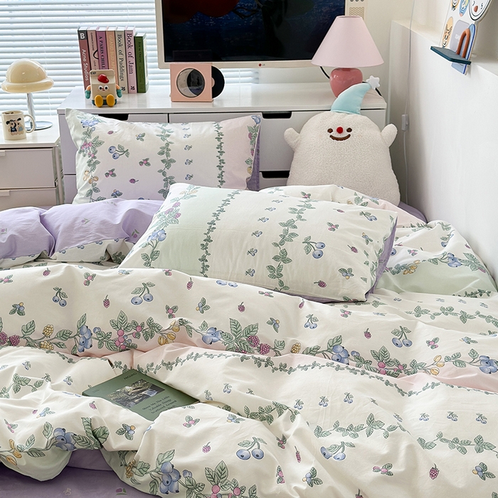 91家纺网 家纺一手货源 找家纺 昔可家纺 2023新款全棉治愈风小碎花四件套 蓝莓酱