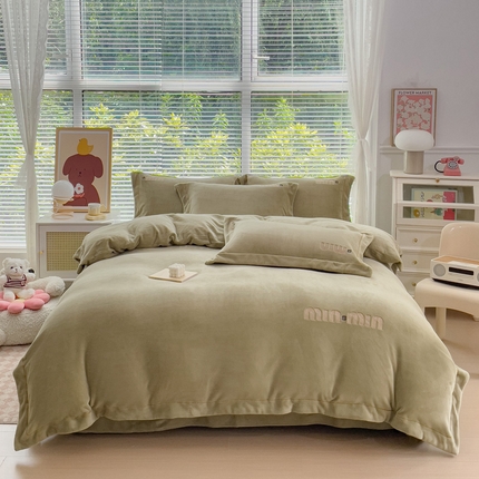 91家纺网 家纺一手货源 找家纺 （总）梦可莱2023新款迷妮绣花牛奶绒四件套