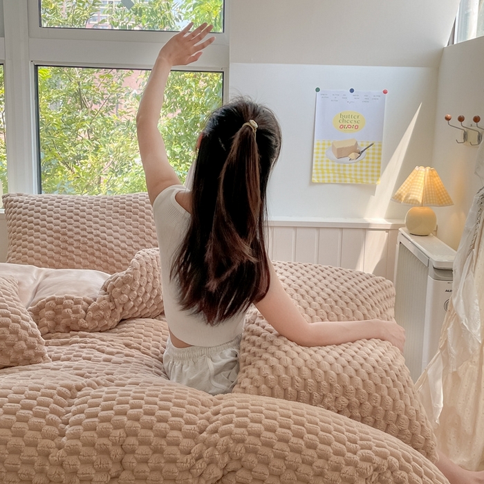 91家纺网 家纺一手货源 找家纺 欧邦 爆款A类金龟绒提花豆豆绒牛奶绒单被套四件套 拿铁咖