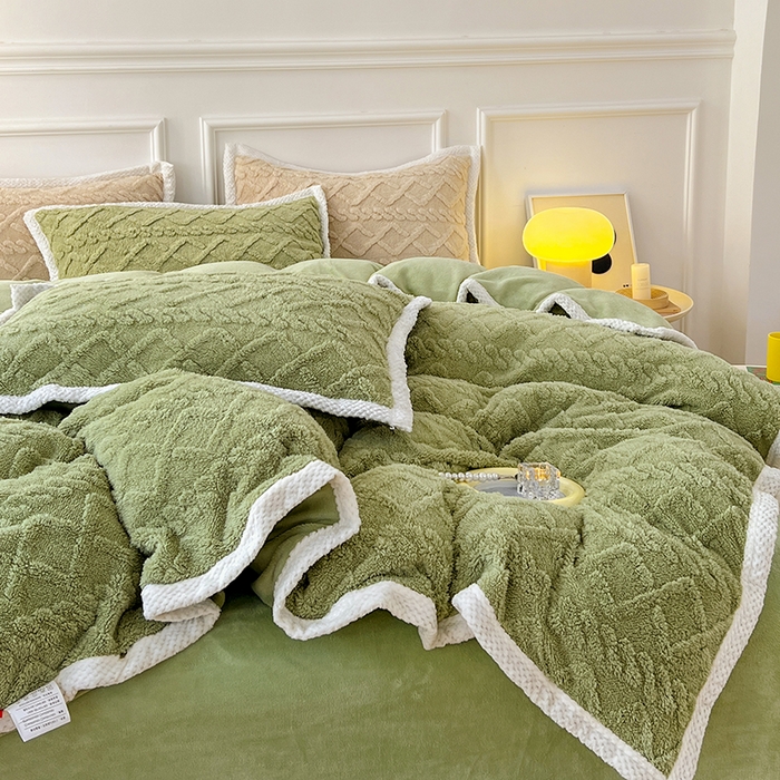 91家纺网 家纺一手货源 找家纺 贝拉梦 2023高克重加厚塔芙绒牛奶绒四件套单品 塔芙绒-抹茶