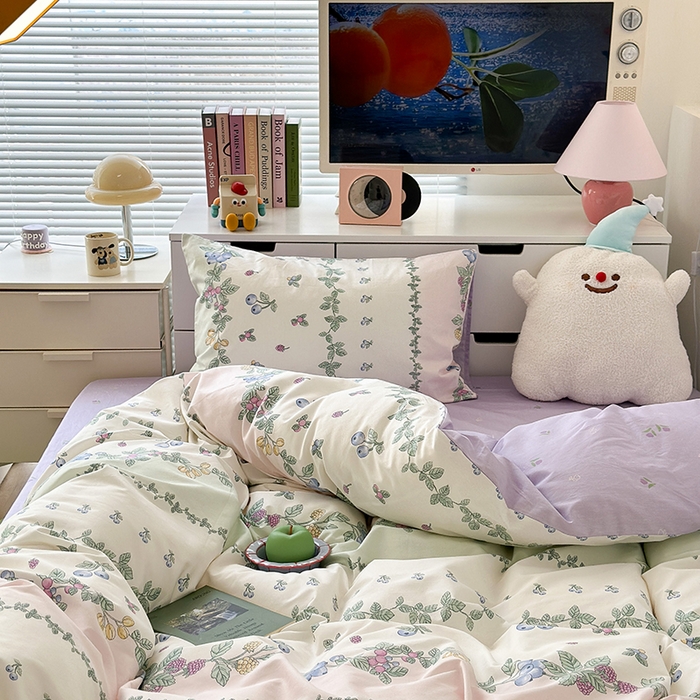 91家纺网 家纺一手货源 找家纺 昔可家纺 2023新款全棉治愈风小碎花四件套 蓝莓酱