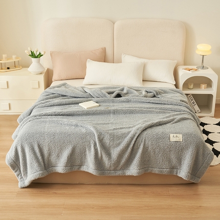 91家纺网 家纺一手货源 找家纺 世纪绒品 2025新款美丽绒多功能毛毯高克重法莱绒牛奶绒贝贝绒珊瑚绒保暖毛毯 纯净灰