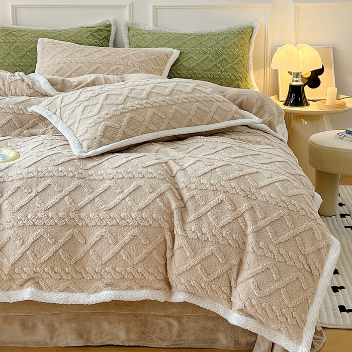 91家纺网 家纺一手货源 找家纺 贝拉梦 2023高克重加厚塔芙绒牛奶绒四件套单品 塔芙绒-燕麦