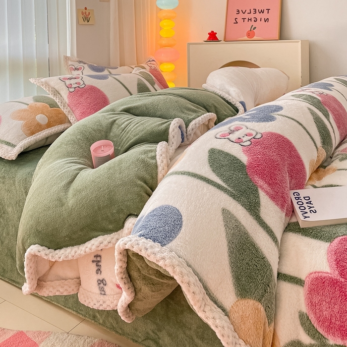 91家纺网 家纺一手货源 找家纺 川悦生活 2023新款立体雪花绒宽边四件套 宽边哈桑花-绿