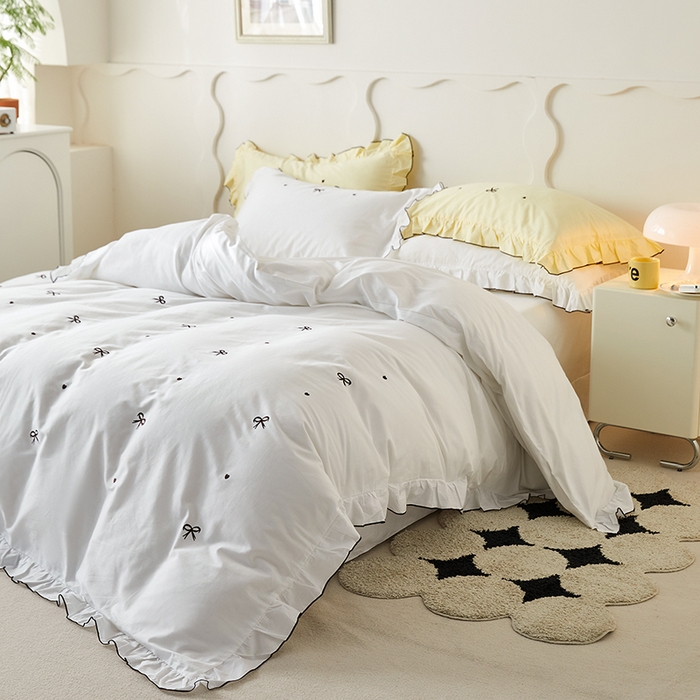 91家纺网 家纺一手货源 找家纺 梦可莱家居 2023新款韩版花边刺绣洛丽塔四件套 洛丽塔-月白色