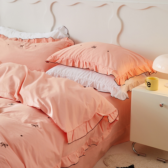 91家纺网 家纺一手货源 找家纺 梦可莱家居 2023新款韩版花边刺绣洛丽塔四件套 洛丽塔-浅玉色