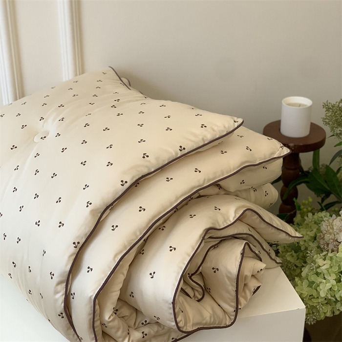 91家纺网 家纺一手货源 找家纺 汇庭 2023新款雅棉春秋被-实拍 麦芽