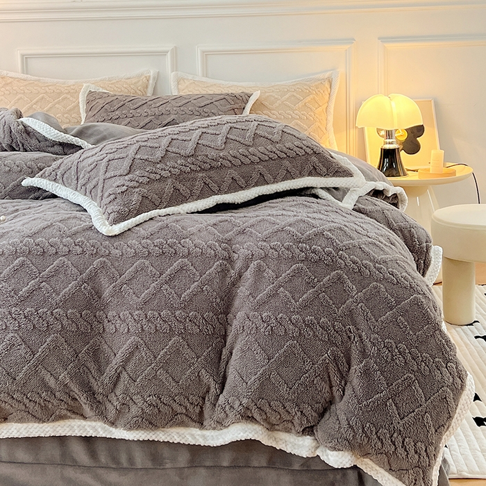 91家纺网 家纺一手货源 找家纺 贝拉梦 2023高克重加厚塔芙绒牛奶绒四件套单品 塔芙绒-深灰