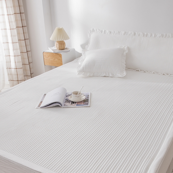 91家纺网 家纺一手货源 找家纺 紫碧螺家纺 2023新款新款四季棉夹棉系列床盖款 白