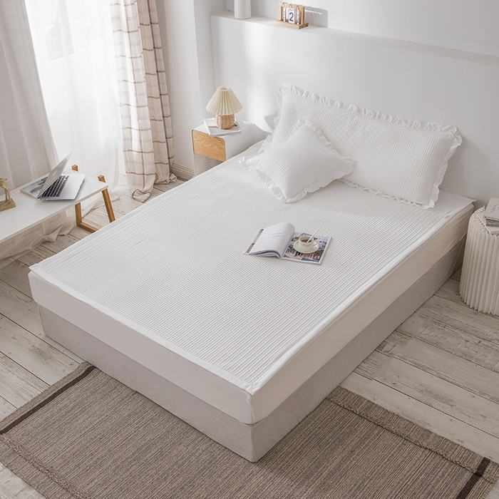 91家纺网 家纺一手货源 找家纺 紫碧螺家纺 2023新款新款四季棉夹棉系列床盖款 白