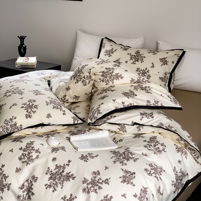 91家纺网 家纺一手货源 找家纺 昔可家纺 2023新款全棉复古风黑花边四件套（风格一） 巴黎画染