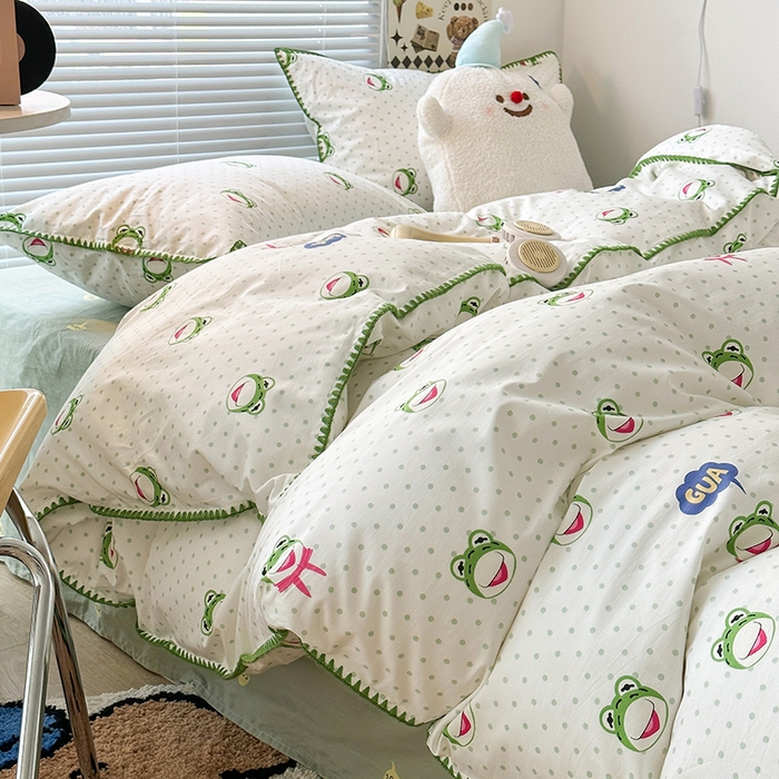 91家纺网 家纺一手货源 找家纺 2023新款全棉印花贝壳三角针四件套 网红小青蛙