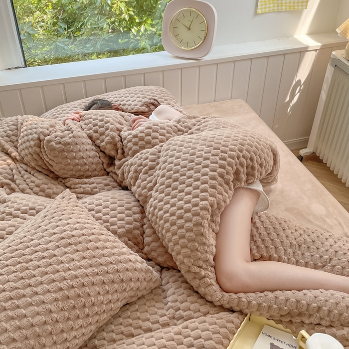 91家纺网 家纺一手货源 找家纺 欧邦 爆款A类金龟绒提花豆豆绒牛奶绒单被套四件套 拿铁咖