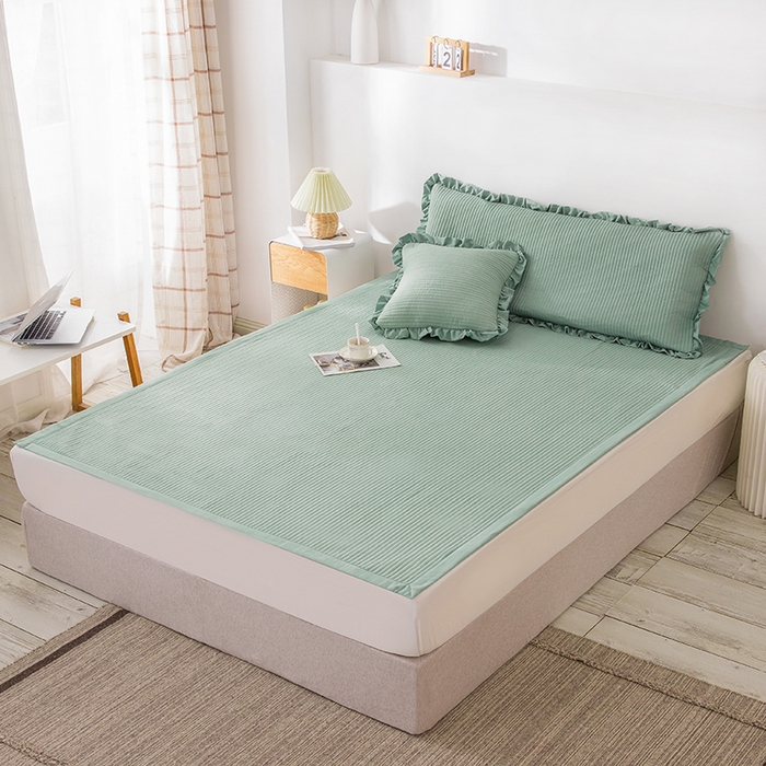 91家纺网 家纺一手货源 找家纺 紫碧螺家纺 2023新款新款四季棉夹棉系列床盖款 绿