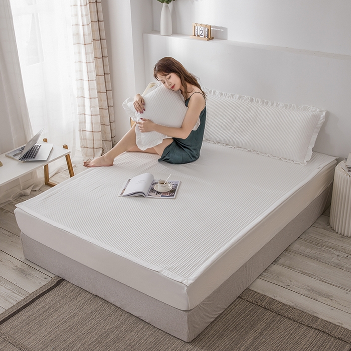 91家纺网 家纺一手货源 找家纺 紫碧螺家纺 2023新款新款四季棉夹棉系列床盖款 白