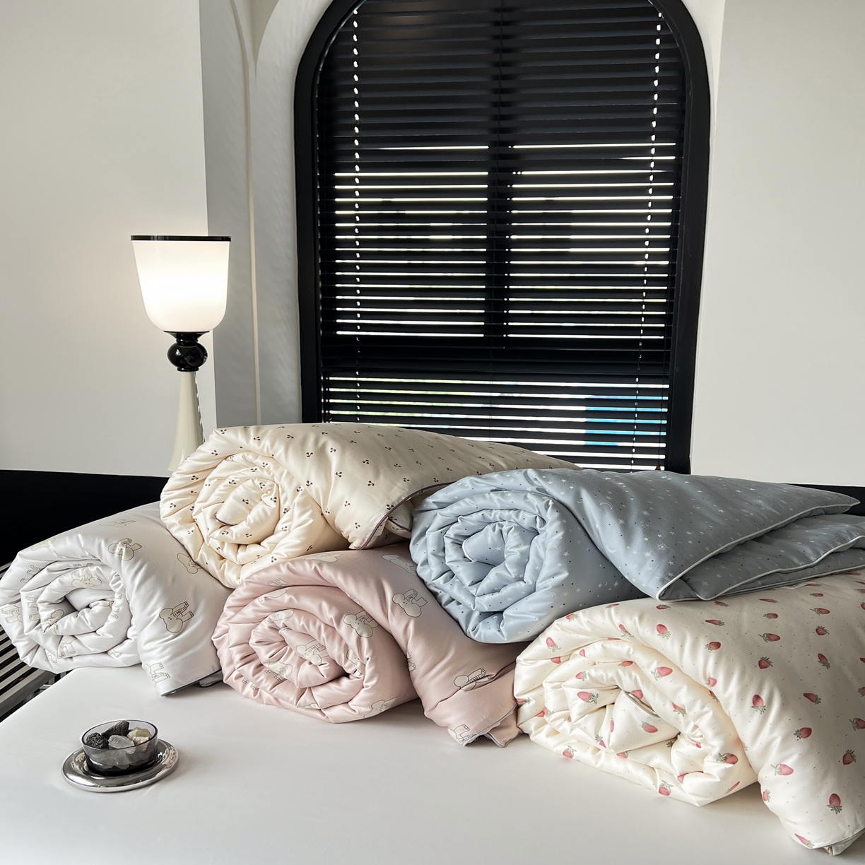 91家纺网 家纺一手货源 找家纺 汇庭 2023新款雅棉春秋被-棚拍 组合