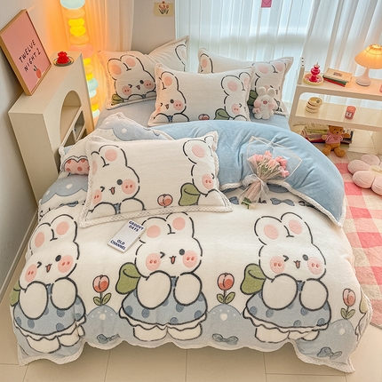 91家纺网 家纺一手货源 找家纺 川悦生活 2023新款立体雪花绒宽边四件套 宽边少女小兔