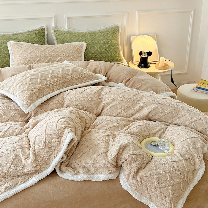 91家纺网 家纺一手货源 找家纺 贝拉梦 2023高克重加厚塔芙绒牛奶绒四件套单品 塔芙绒-燕麦