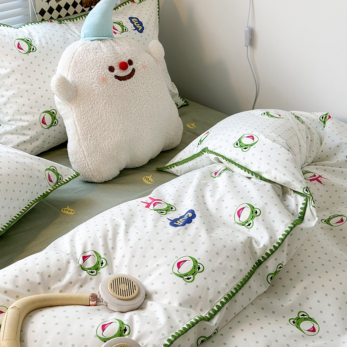 91家纺网 家纺一手货源 找家纺 2023新款全棉印花贝壳三角针四件套 网红小青蛙