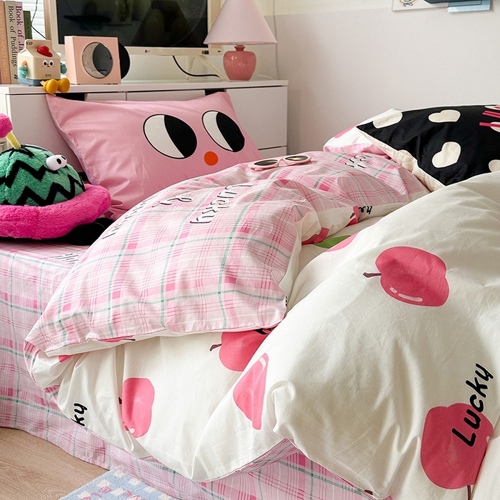 91家纺网 家纺一手货源 找家纺 昔可家纺 2023新款全棉大版数码枕套四件套 粉粉苹果