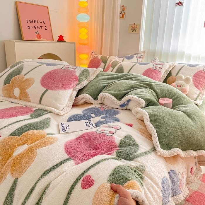 91家纺网 家纺一手货源 找家纺 川悦生活 2023新款立体雪花绒宽边四件套 宽边哈桑花-绿