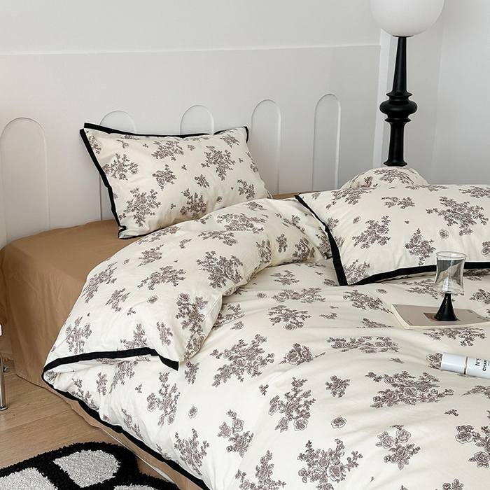 91家纺网 家纺一手货源 找家纺 昔可家纺 2023新款全棉复古风黑花边四件套（风格二） 巴黎画染