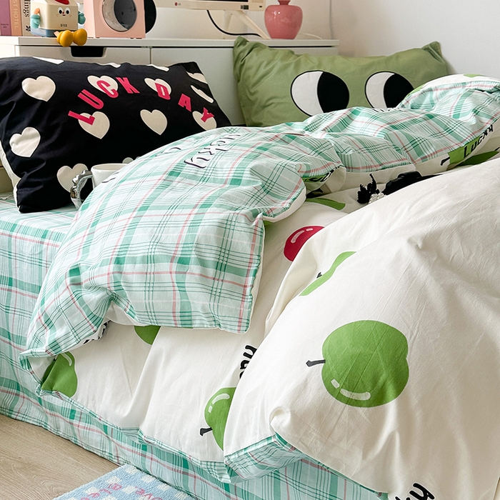 91家纺网 家纺一手货源 找家纺 昔可家纺 2023新款全棉大版数码枕套四件套 红绿苹果