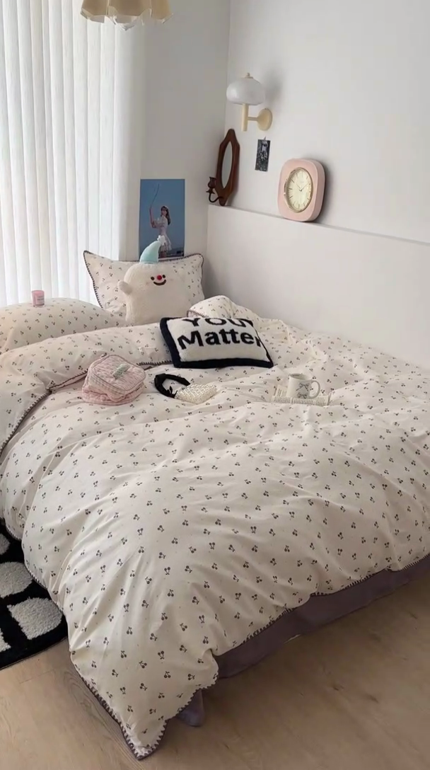 91家纺网 家纺一手货源 找家纺 2023新款全棉印花贝壳三角针四件套 紫色小小樱桃