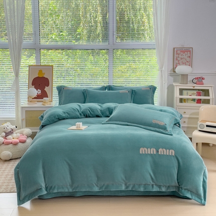 91家纺网 家纺一手货源 找家纺 （总）梦可莱2023新款迷妮绣花牛奶绒四件套