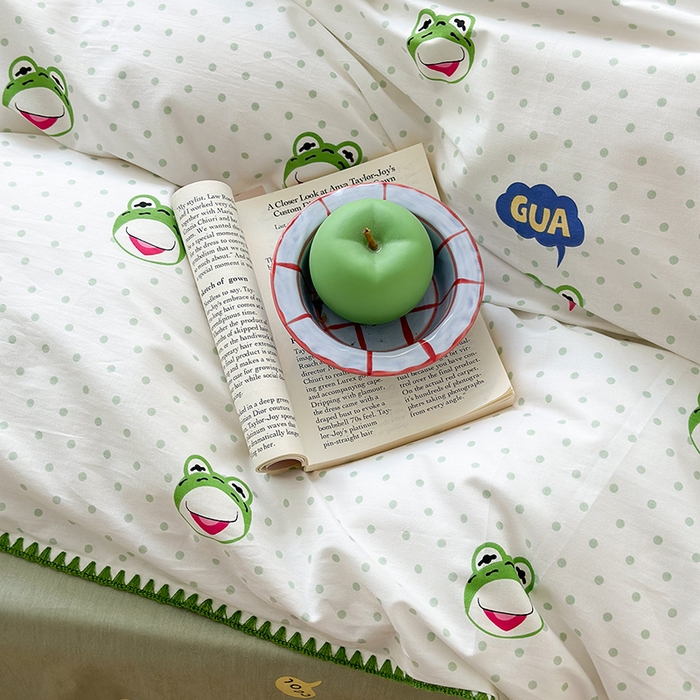 91家纺网 家纺一手货源 找家纺 2023新款全棉印花贝壳三角针四件套 网红小青蛙