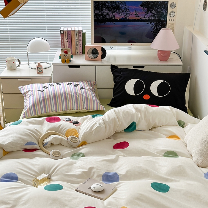 91家纺网 家纺一手货源 找家纺 昔可家纺 2023新款全棉大版数码枕套四件套 彩色波点