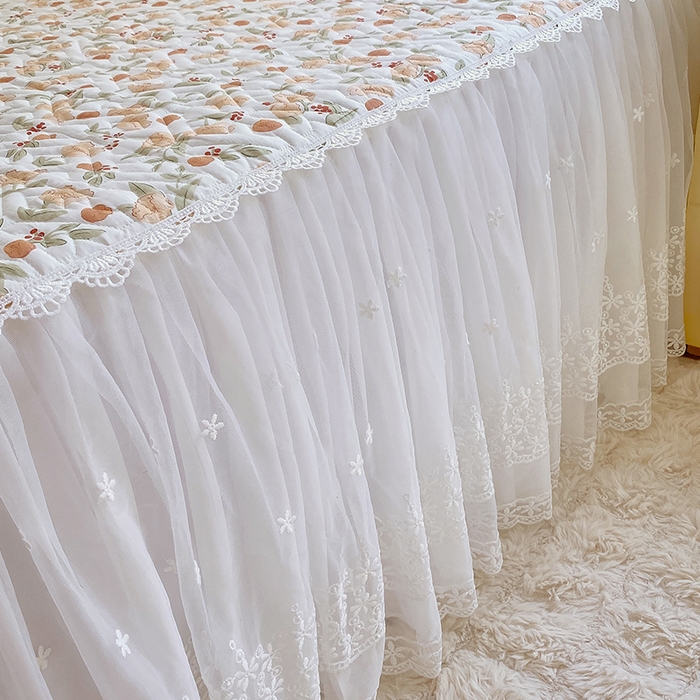 91家纺网 家纺一手货源 找家纺 罗艺轩家纺2024新款全棉蕾丝夹棉床裙忆江南系列-床裙三件套 忆江南~花千朵