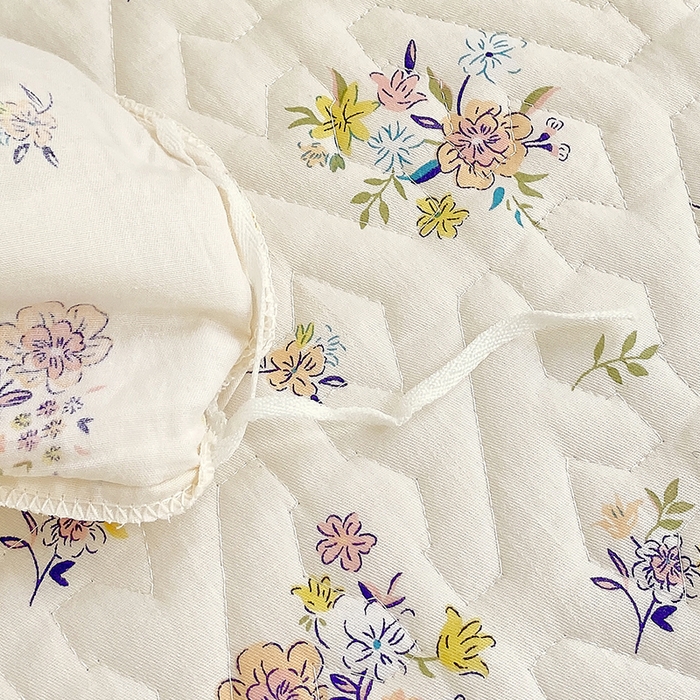 91家纺网 家纺一手货源 找家纺 罗艺轩家纺2024新款全棉蕾丝夹棉床裙忆江南系列-床裙三件套 忆江南~清韵幽香