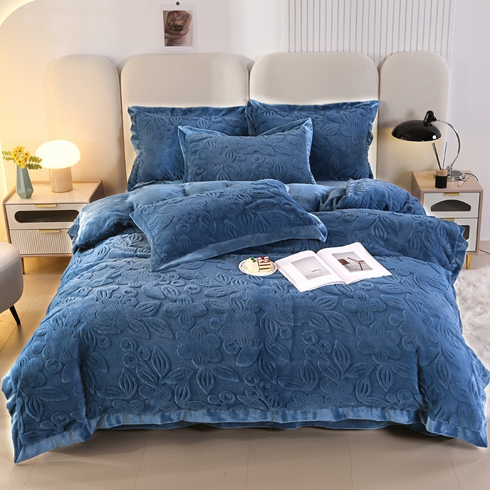 91家纺网 家纺一手货源 找家纺 代芙 2024新款高克重电商直播爆款11斤提花兔毛绒牛奶绒四件套 清雅-蓝