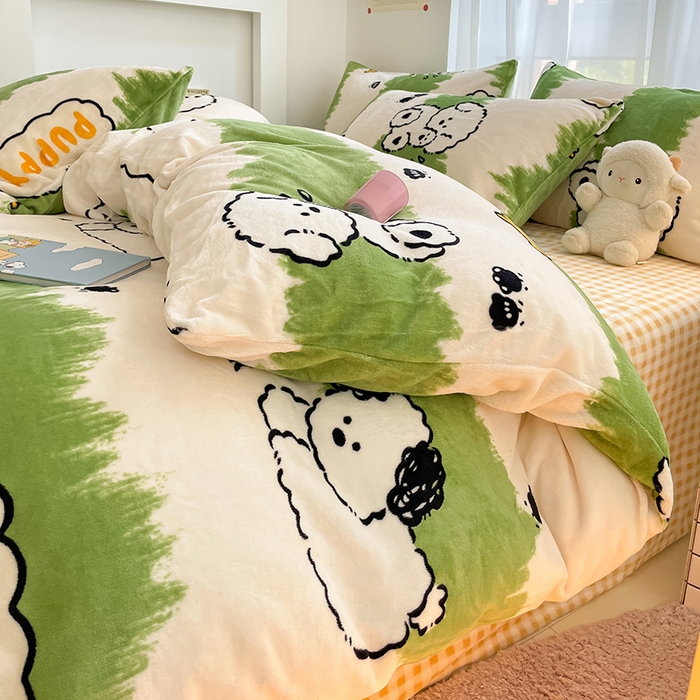 91家纺网 家纺一手货源 找家纺 桃子 2023新款ins小清新韩系可爱卡通奶油兔子加厚牛奶绒系列四件套详情第三批 绒-呆萌绿小狗