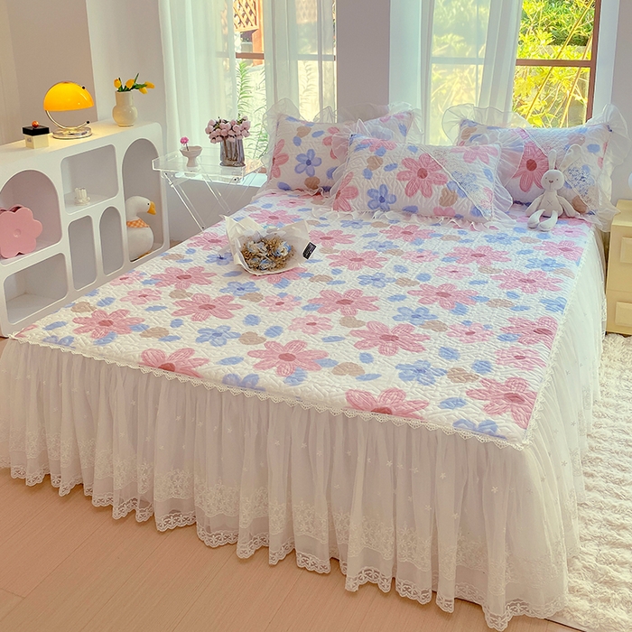 91家纺网 家纺一手货源 找家纺 罗艺轩家纺2024新款全棉蕾丝夹棉床裙忆江南系列-床裙三件套 忆江南~梦境之旅