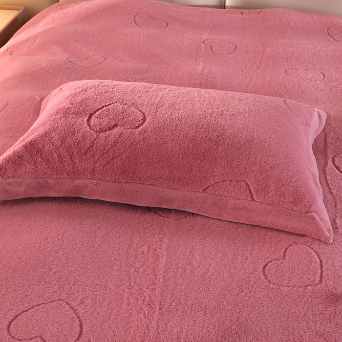 91家纺网 家纺一手货源 找家纺 代芙 2024新款高克重电商直播爆款11斤提花兔毛绒牛奶绒四件套 爱心-豆沙