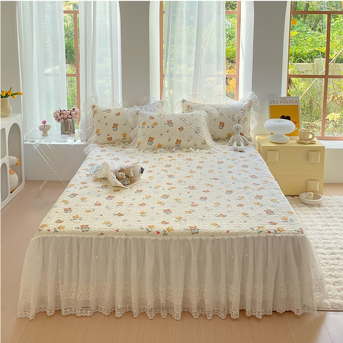 91家纺网 家纺一手货源 找家纺 （总）罗艺轩家纺2024新款全棉蕾丝夹棉床裙忆江南系列-床裙三件套