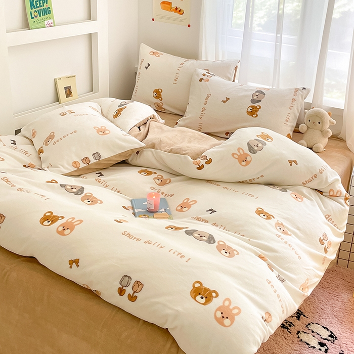 91家纺网 家纺一手货源 找家纺 桃子 2023新款ins小清新韩系可爱卡通奶油兔子加厚牛奶绒系列四件套详情第三批 绒-可妮乐园