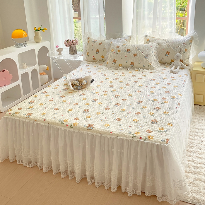 91家纺网 家纺一手货源 找家纺 （总）罗艺轩家纺2024新款全棉蕾丝夹棉床裙忆江南系列-床裙三件套