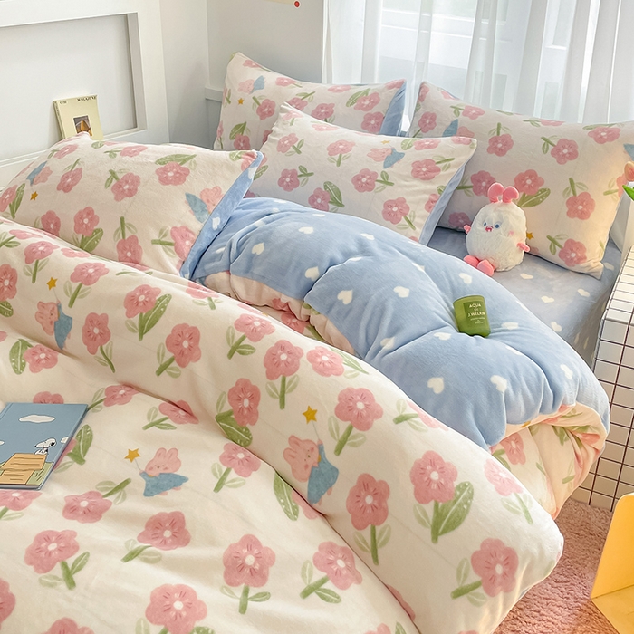 91家纺网 家纺一手货源 找家纺 桃子 2023新款ins小清新韩系可爱卡通奶油兔子加厚牛奶绒系列四件套详情第三批 绒-菲菲花园