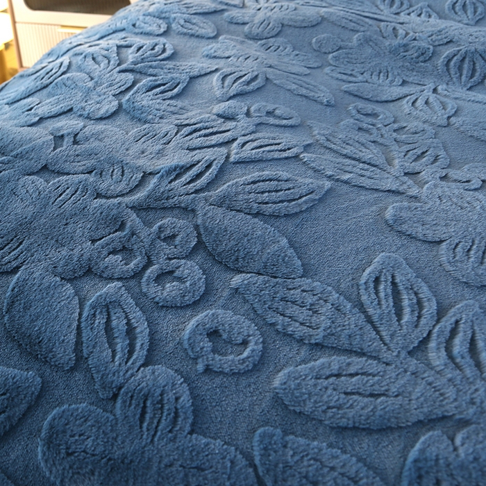 91家纺网 家纺一手货源 找家纺 代芙 2024新款高克重电商直播爆款11斤提花兔毛绒牛奶绒四件套 清雅-蓝