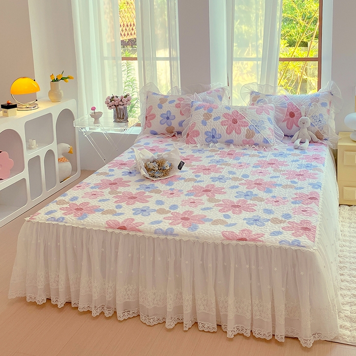 91家纺网 家纺一手货源 找家纺 罗艺轩家纺2024新款全棉蕾丝夹棉床裙忆江南系列-床裙三件套 忆江南~梦境之旅