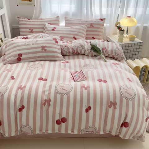 91家纺网 家纺一手货源 找家纺 桃子 2023新款ins小清新韩系可爱卡通奶油兔子加厚牛奶绒系列四件套详情第三批 绒-可爱樱桃