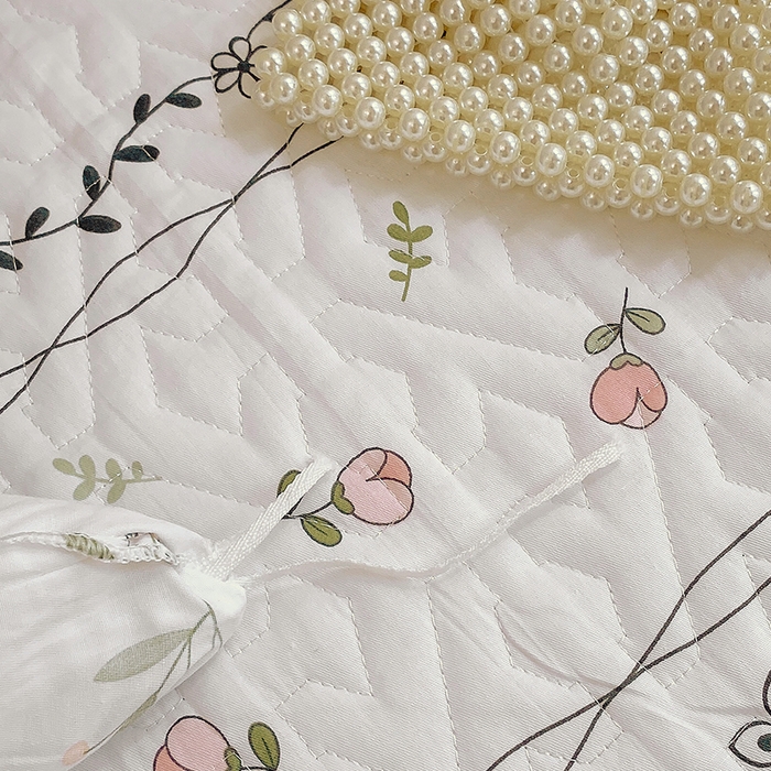 91家纺网 家纺一手货源 找家纺 罗艺轩家纺2024新款全棉蕾丝夹棉床裙忆江南系列-床裙三件套 忆江南~清新雅韵